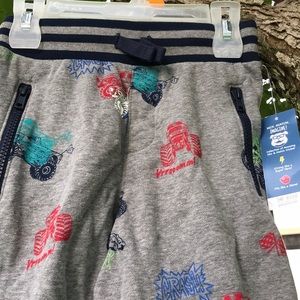 NWT Garanimals Zip Pocket Shorts & used Faded Glory Khaki Shorts Boys Size 6